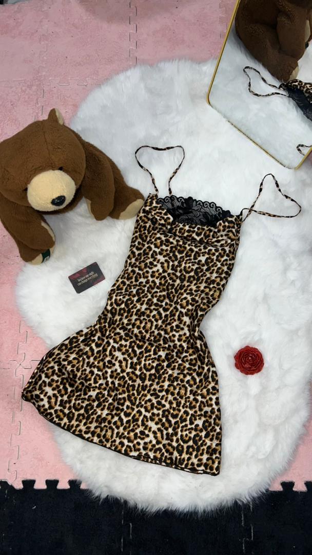 Leila savage Nightdress