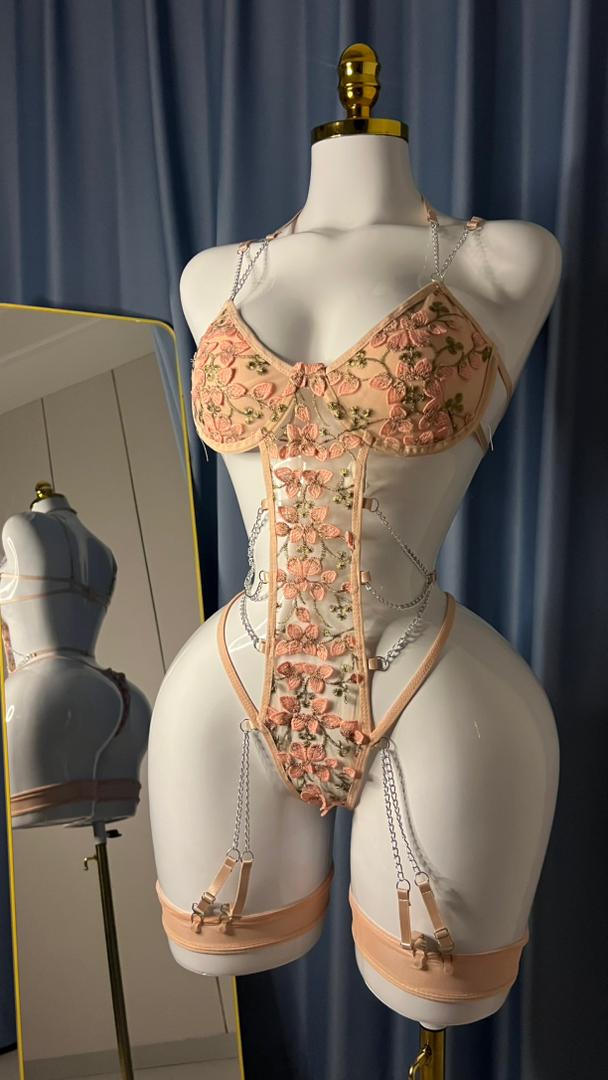 Chic & Shine bodysuit lingerie